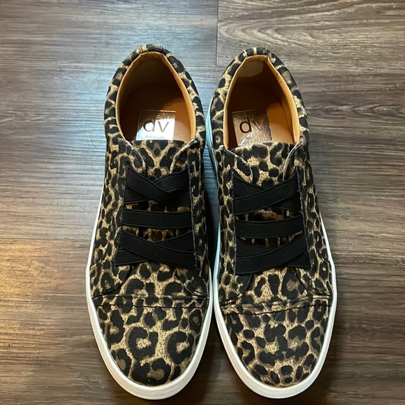 dolce vita leopard shoes